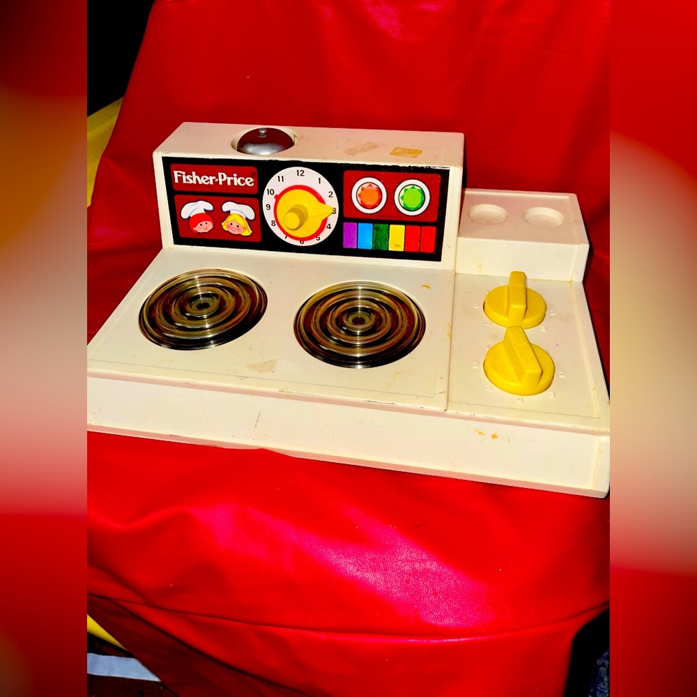 Fisher Price Vintage 1978 Mini Stove.  Works.